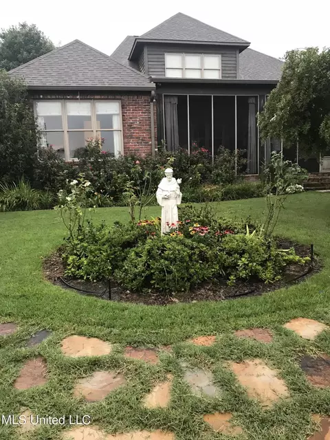 Exterior - 147 Belle Pointe Dr, Madison, MS 39110 photo 15 of 23