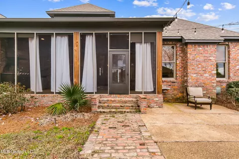 Exterior - 147 Belle Pointe Dr, Madison, MS 39110 photo 11 of 23