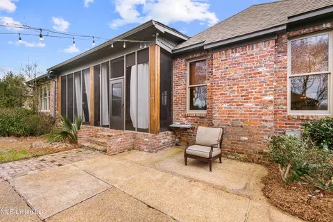 Exterior - 147 Belle Pointe Dr, Madison, MS 39110 photo 10 of 23
