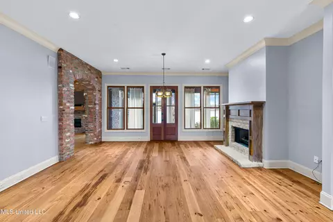 Dining - 147 Belle Pointe Dr, Madison, MS 39110 photo 1 of 1