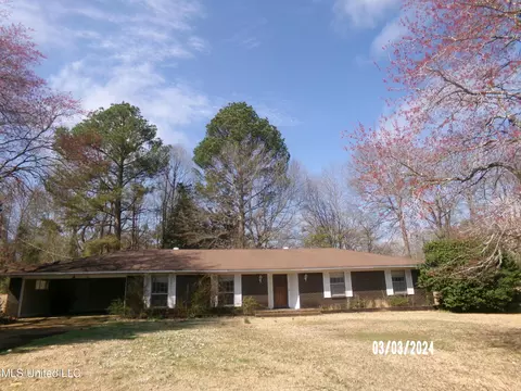 103 Phillips Rd, Calhoun City, MS 38916