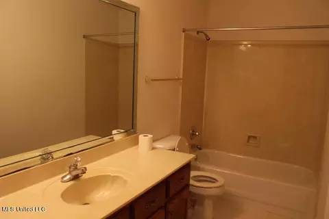 9338 E Meade Cir, Olive Branch, MS 38654 photo 16