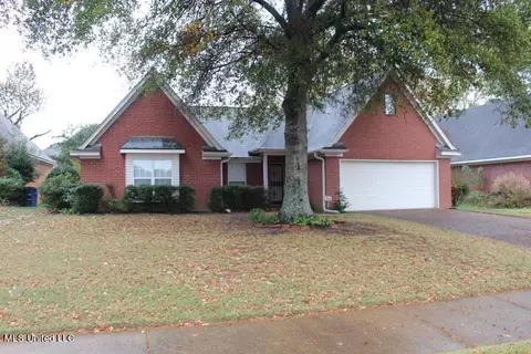9338 E Meade Cir, Olive Branch, MS 38654