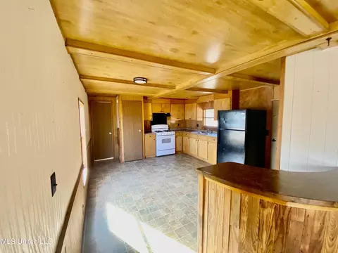 2553 Singleton Rd, Carthage, MS 39051 photo 2