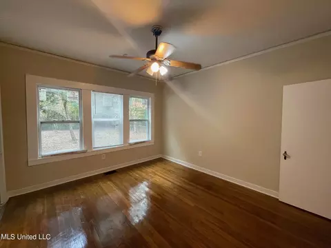 741 Chickasaw Ave, Jackson, MS 39206 photo 9