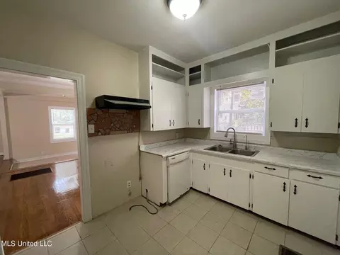 741 Chickasaw Ave, Jackson, MS 39206 photo 6