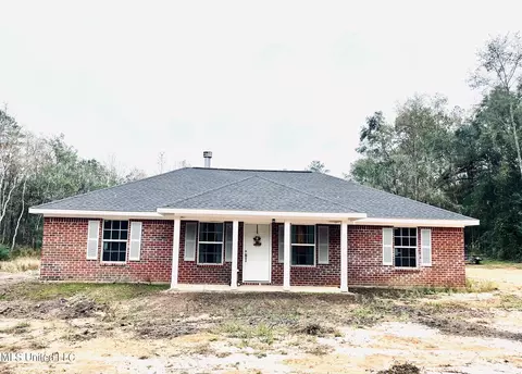 2726 Cumbest Bluff Rd, Moss Point, MS 39562 photo 2