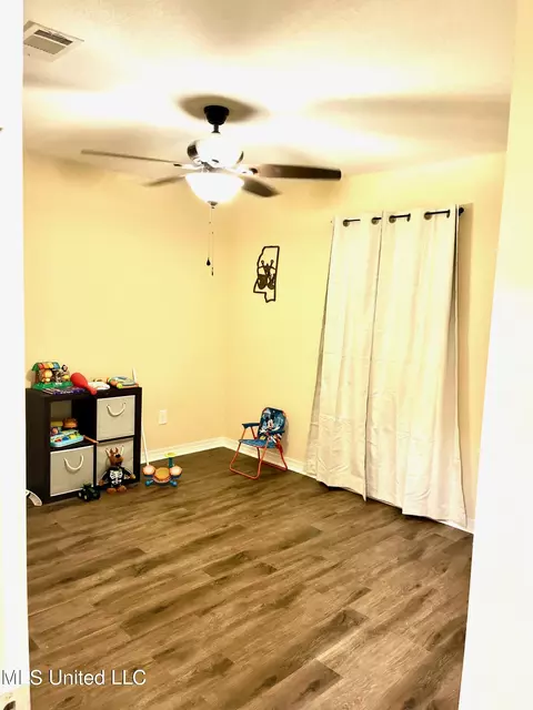 2726 Cumbest Bluff Rd, Moss Point, MS 39562 photo 9