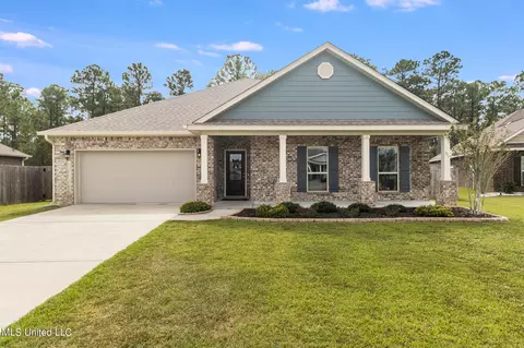 9022 River Birch Dr, Biloxi, MS 39532