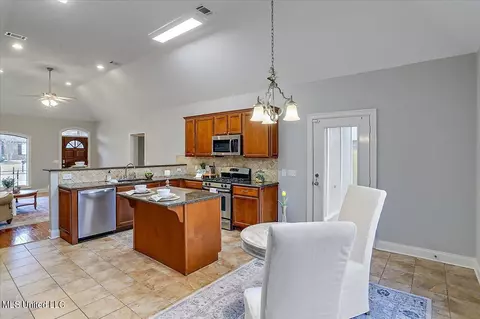 413 Sand Stone Pl, Brandon, MS 39042 photo 11