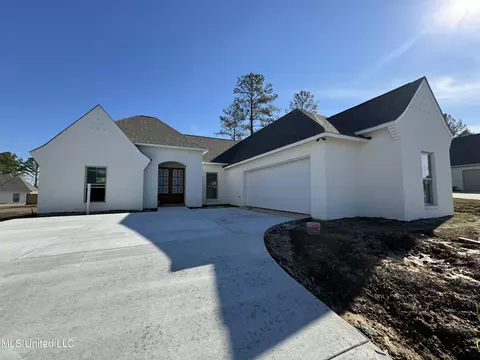 Exterior - 102 Seymour Dr, Madison, MS 39110 photo 2 of 4