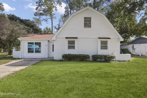 204 Reeves St, Long Beach, MS 39560