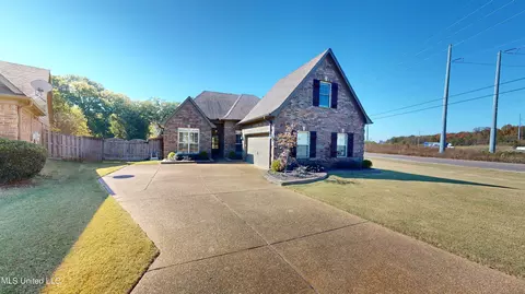 763 W Fairway Pointe Cv, Hernando, MS 38632 photo 4