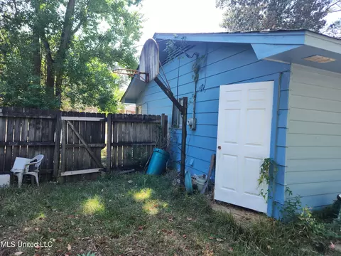 1206 Greenbriar St, Jackson, MS 39211 photo 17