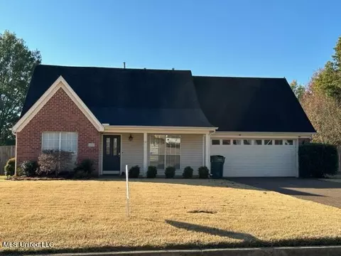 957 Virginia Pine Cv, Southaven, MS 38671