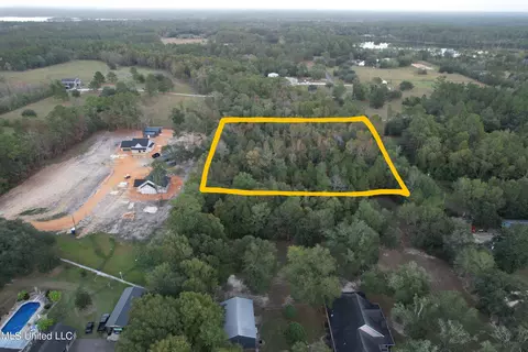 0 Grass Ridge Rd, Moss Point, MS 39562