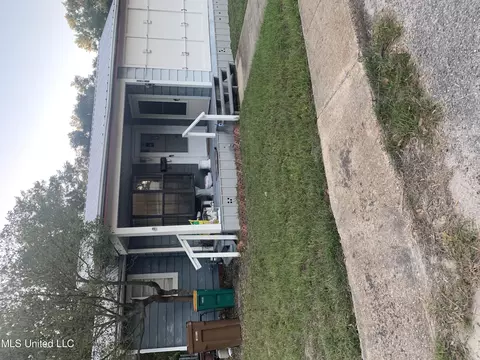 191 Clower St, Biloxi, MS 39530