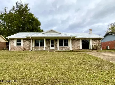 6175 Kimbrough Blvd, Biloxi, MS 39532