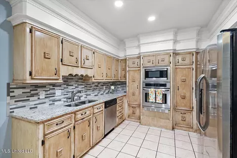 170 Blackmon Rd, Byram, MS 39272 photo 11