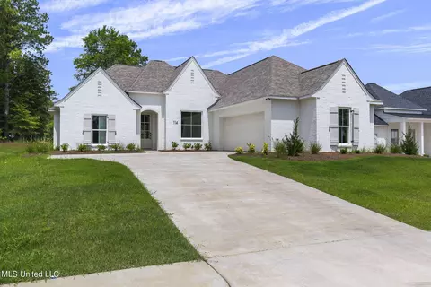 114 Springs Xing, Madison, MS 39110 photo 2