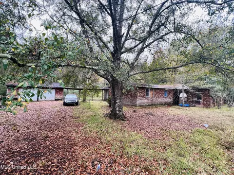8800 Augusta Rd, Moss Point, MS 39562 photo 9