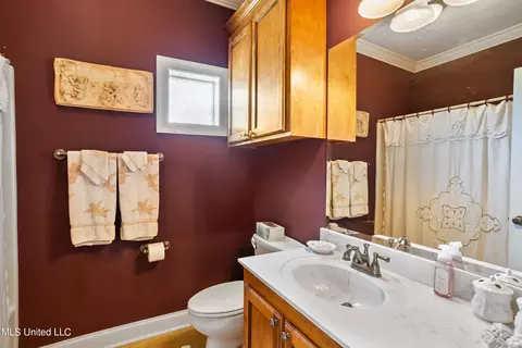 Bath - 3148 Volley Campbell Rd, Terry, MS 39170 photo 3 of 3