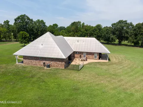 Exterior - 3148 Volley Campbell Rd, Terry, MS 39170 photo 5 of 11