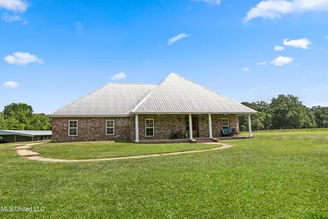 Exterior - 3148 Volley Campbell Rd, Terry, MS 39170 photo 7 of 11