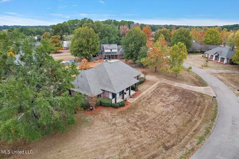Exterior - 131 Savannah Bnd, Madison, MS 39110 photo 6 of 7