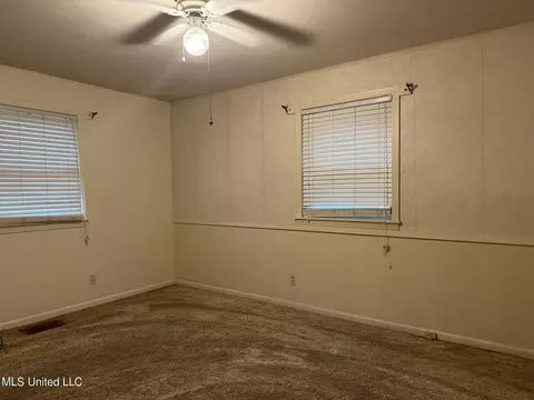 914 Lotus Ave, Jackson, MS 39204 photo 9
