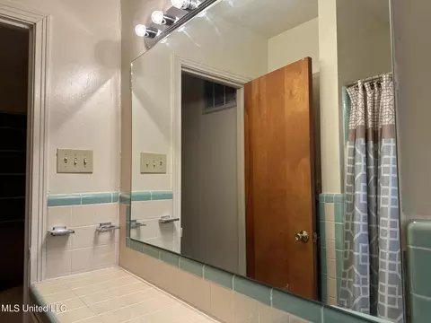 914 Lotus Ave, Jackson, MS 39204 photo 11