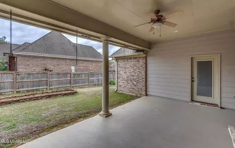 Exterior - 105 W Legacy Dr, Brandon, MS 39042 photo 8 of 14