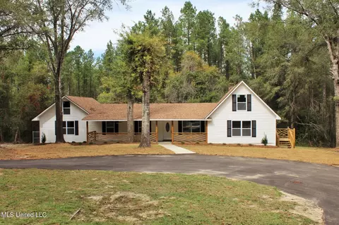 122 J W Holland, Lucedale, MS 39452