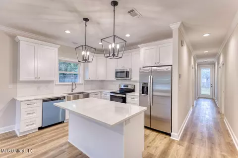 982 Ala Moana Pl, Diamondhead, MS 39525 photo 7