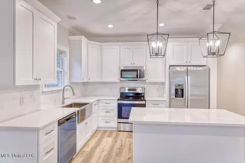 982 Ala Moana Pl, Diamondhead, MS 39525 photo 8