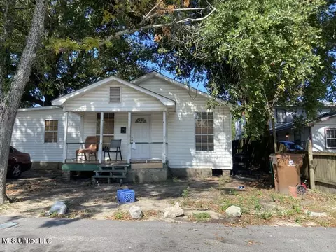 321 Heidenheim Ave, Biloxi, MS 39530
