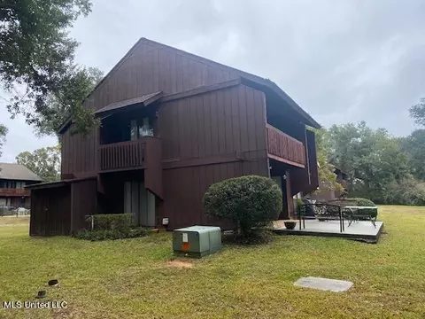 109 Kona Villa #C, Diamondhead, MS 39525