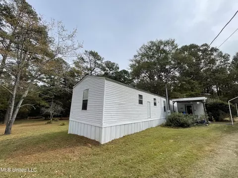 4352 Center Grove Rd, Meridian, MS 39301