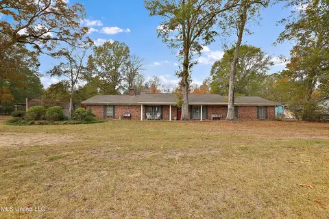201 James St, Richland, MS 39218