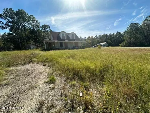 15025 Dantzler Rd, Vancleave, MS 39565