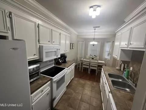123 Commonwealth Ave, Brandon, MS 39047 photo 7