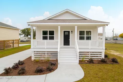 4207 Central St, Gulfport, MS 39501