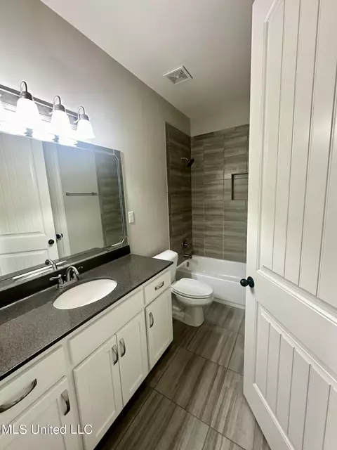 4420 E Robinson Loop, Olive Branch, MS 38654 photo 21