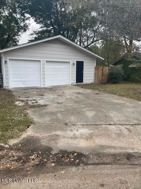 2510 Queensroad Ave, Jackson, MS 39213 photo 2
