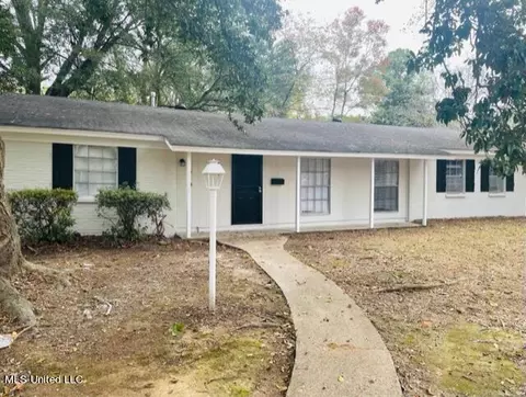 2510 Queensroad Ave, Jackson, MS 39213
