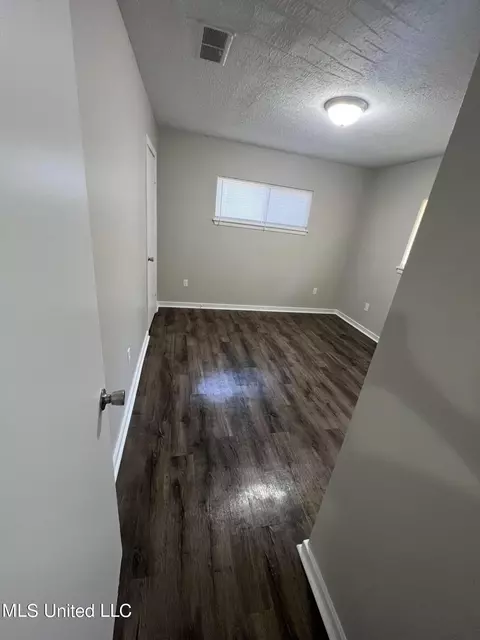 2510 Queensroad Ave, Jackson, MS 39213 photo 5