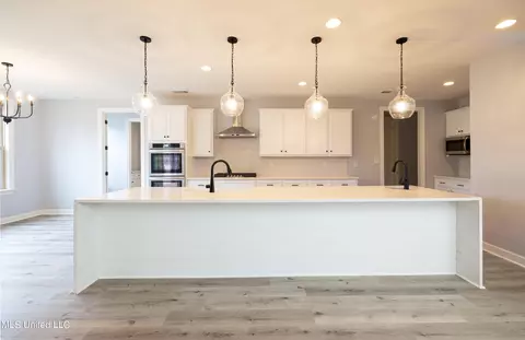 Kitchen - 10975 Wiseman Dr, Olive Branch, MS 38654 photo 1 of 4