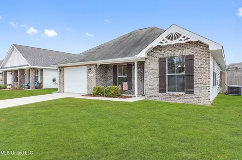 2 Periwinkle Ln, Long Beach, MS 39560 photo 2