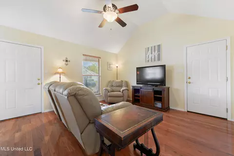 2 Periwinkle Ln, Long Beach, MS 39560 photo 5