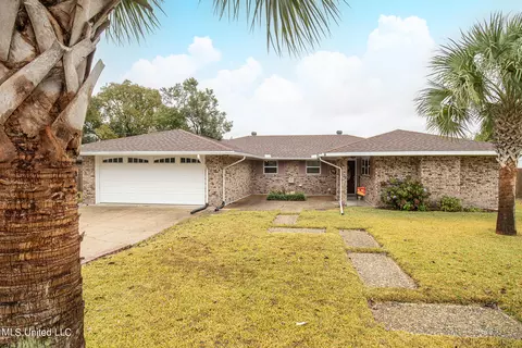 38 Pecan Dr, Long Beach, MS 39560
